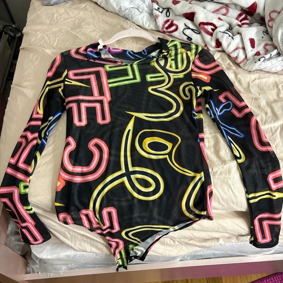 Worn once really cute for a night out it is see through - Picture 2 of 2